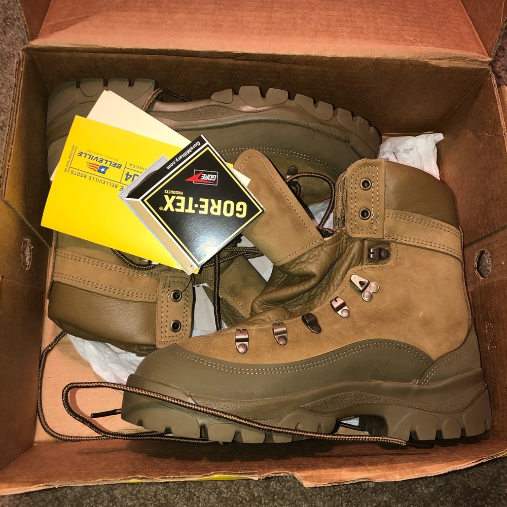 Belleville 950 Combat Hiker Boot